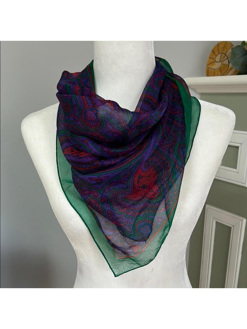 Elegant Paisley Scarf in Green and Purple